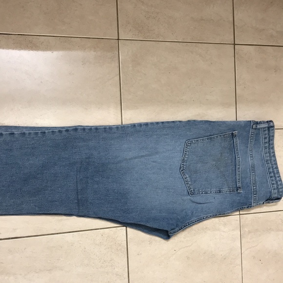 Too small on me - Picture 4 of 4